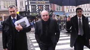Boris-Berezovsky-flanked-001