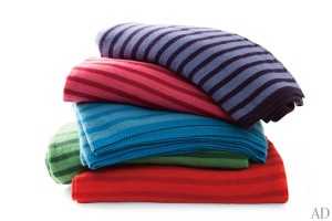 march-shopping-throws