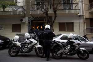 Investigation of anti-terrorist squad / Έρευνα της αντιτρομοκρατικής