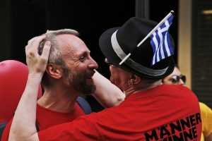 Athens Pride 2012 festival took place at Klaυthmonos Sq / Το φεστιβάλ Athens Pride 2012 έγινε στην Πλατεία Κλαυθμώνος και κορυφώθηκε με την κλασσική πορεία μπροστά από την Βουλή