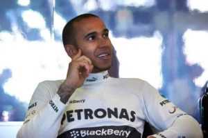 Lewis_Hamilton-F1_GP_Australia_2013-01