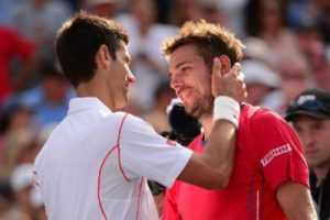 548047-novak-djokovic-et-stanislas-wawrinka-apres-la-demi-finale-de-l-us-open-le-7-septembre-2013-a-new-yor