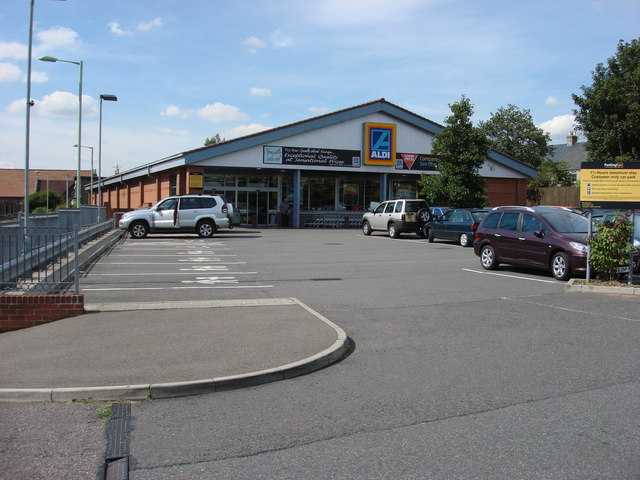 Aldi_Supermarket,_Sudbury_-_geograph.org.uk_-_522727
