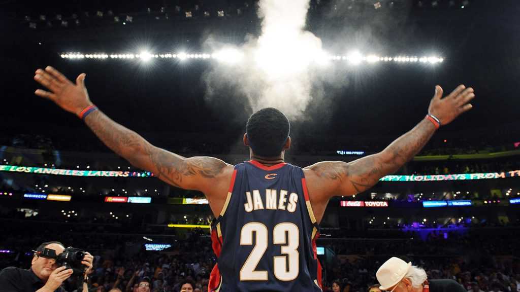 Cleveland Cavaliers v Los Angeles Lakers