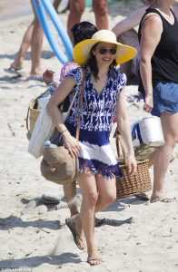 2AD9D28700000578-0-image-a-6_1437916938582